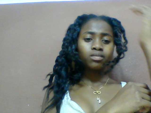 Clarah1 live cam preview