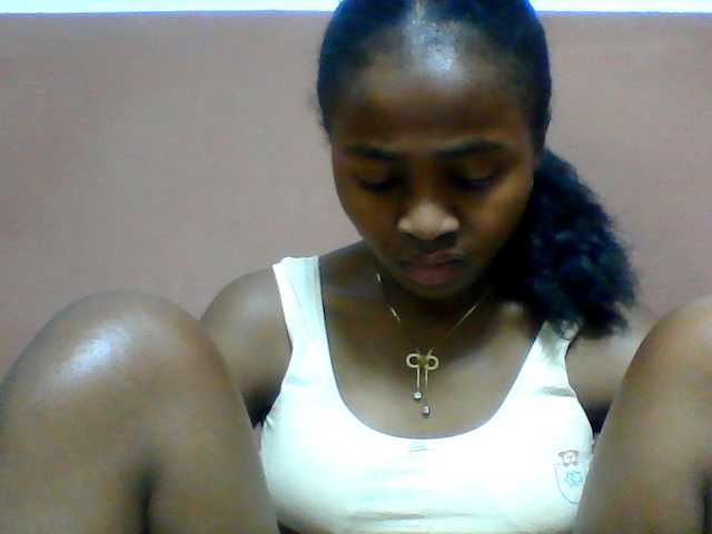 Clarah1 live cam preview