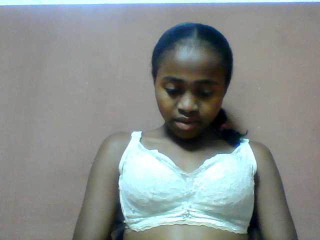 Clarah1 live cam on BongaCams