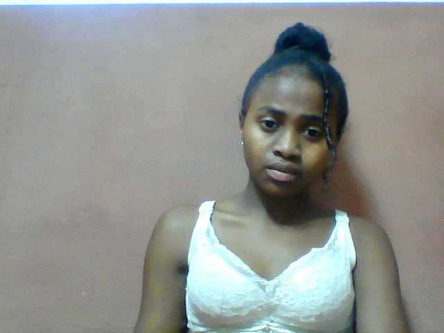 Clarah1 live cam on BongaCams