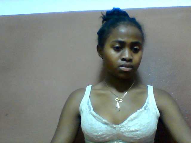 Clarah1 live cam on BongaCams