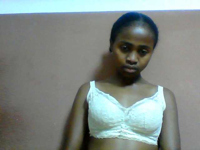Clarah1 live cam on BongaCams