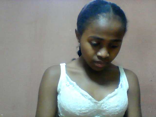Clarah1 live cam on BongaCams