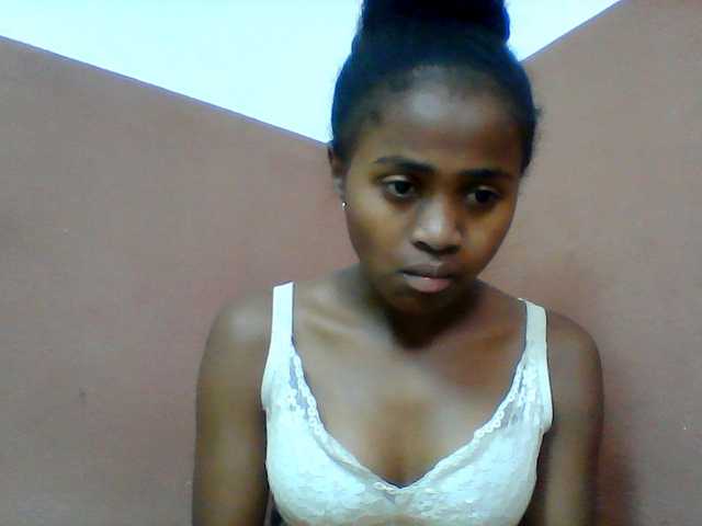 Clarah1 live cam on BongaCams