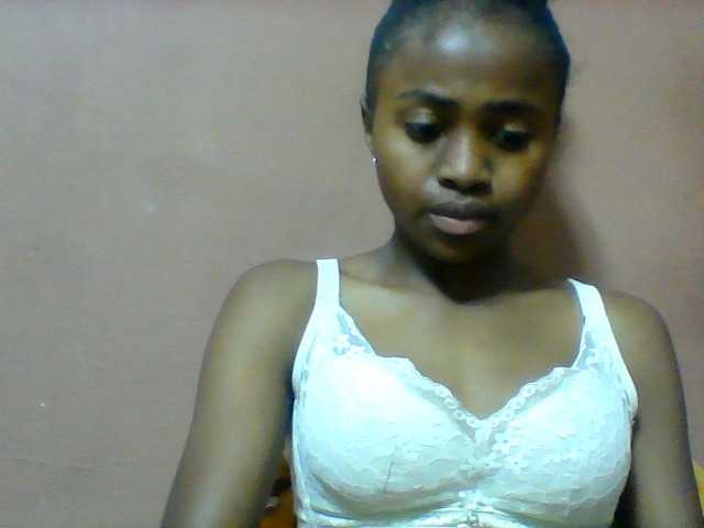 Clarah1 live cam on BongaCams