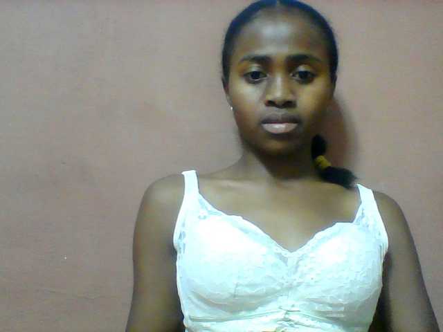 Clarah1 live cam on BongaCams