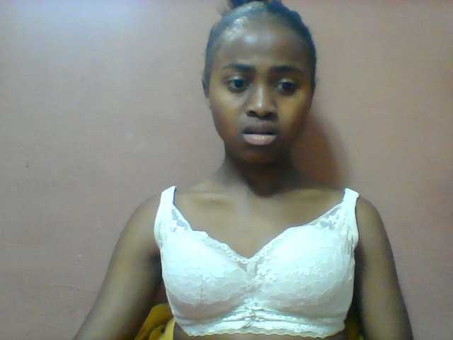 Clarah1 live cam on BongaCams