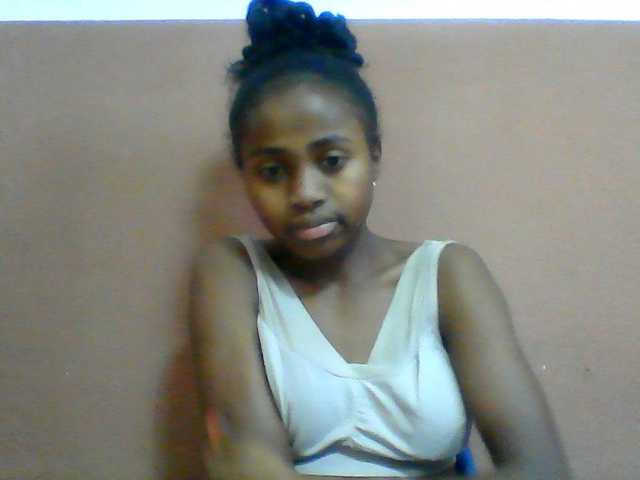 Clarah1 live cam on BongaCams