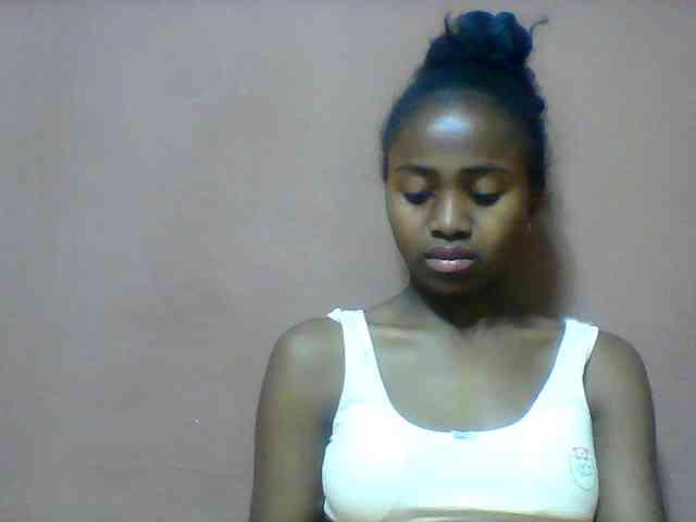 Clarah1 webcam