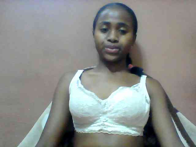 Clarah1 webcam