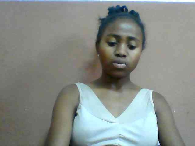 Clarah1 webcam