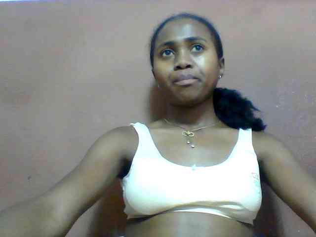 Clarah1 webcam