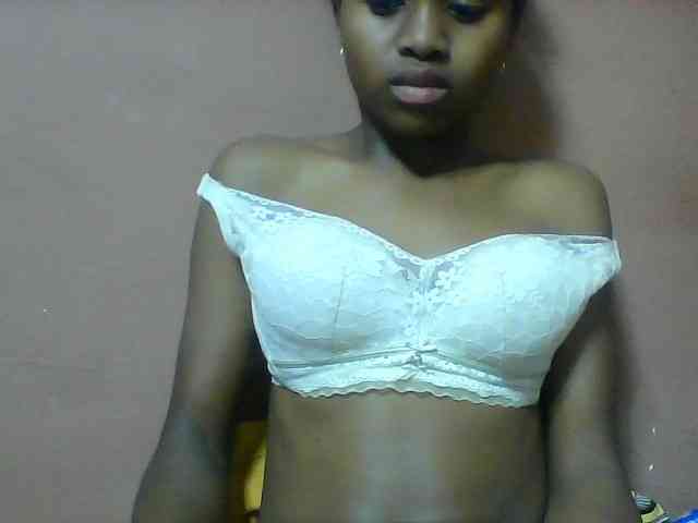 Clarah1 webcam