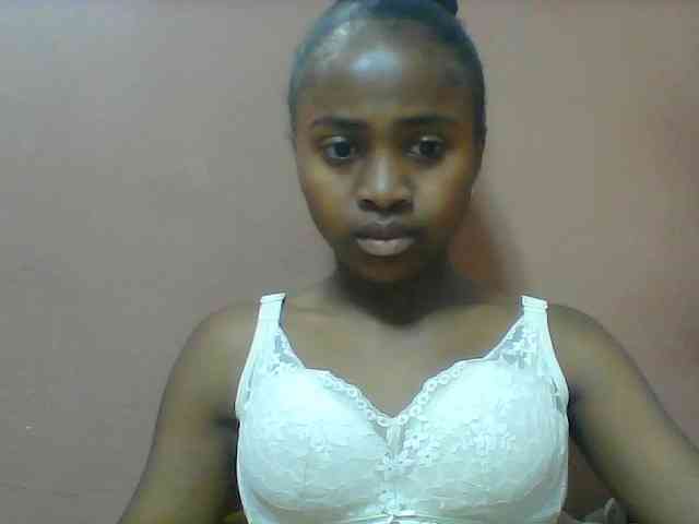 Clarah1 webcam