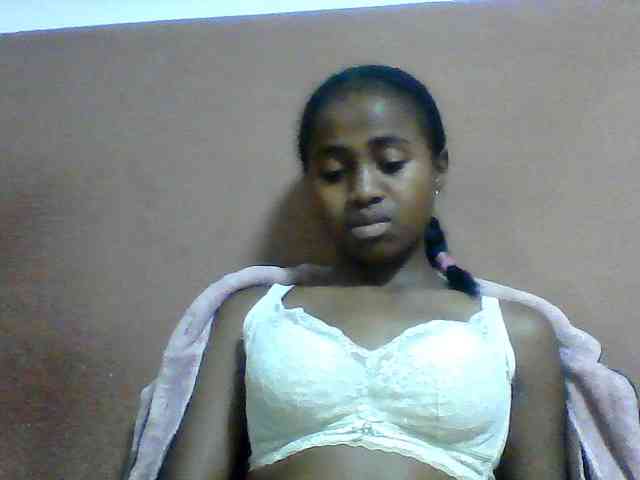 Clarah1 webcam
