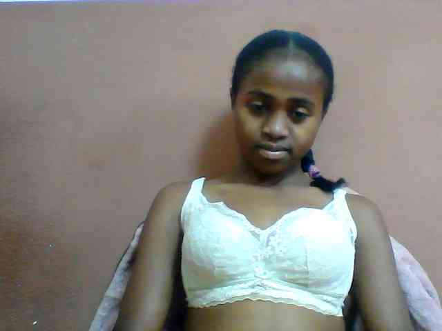 Clarah1 webcam