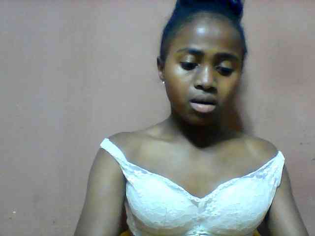 Clarah1 webcam