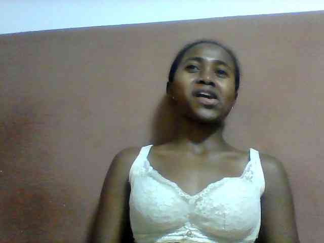 Clarah1 webcam