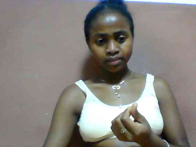 Clarah1 webcam