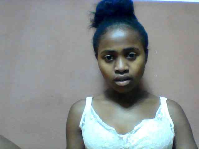 Clarah1 webcam