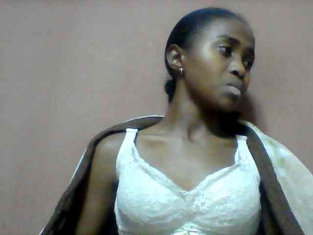 Clarah1 webcam