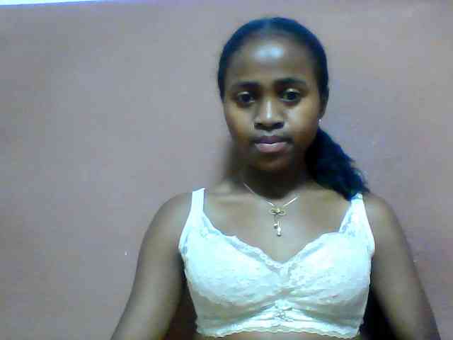 Clarah1 webcam