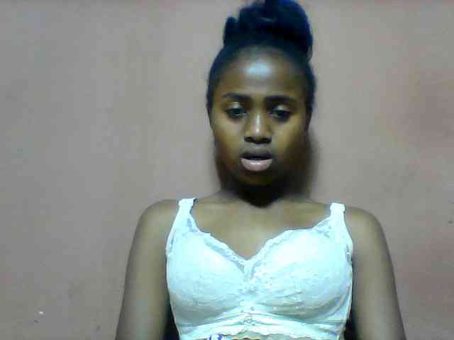 Clarah1 webcam