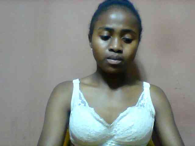 Clarah1 webcam