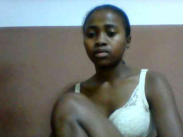 Clarah1 webcam