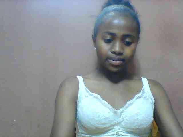 Clarah1 webcam