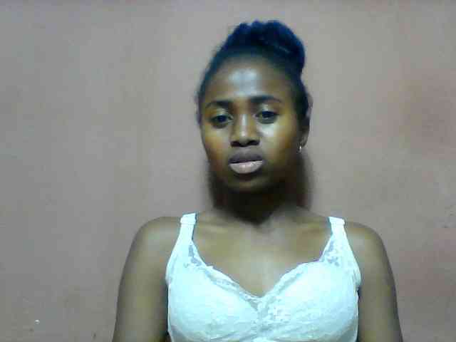 Clarah1 webcam