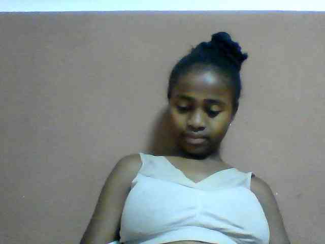 Clarah1 webcam