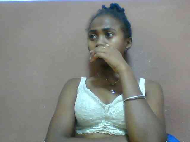 Clarah1 webcam