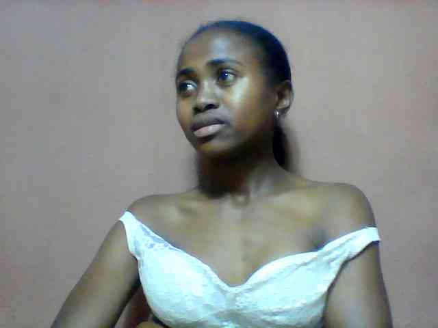 Clarah1 webcam
