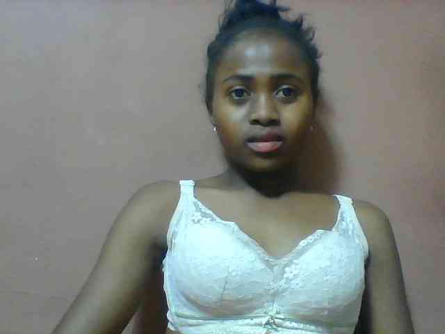 Clarah1 webcam
