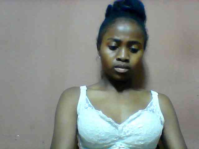 Clarah1 webcam