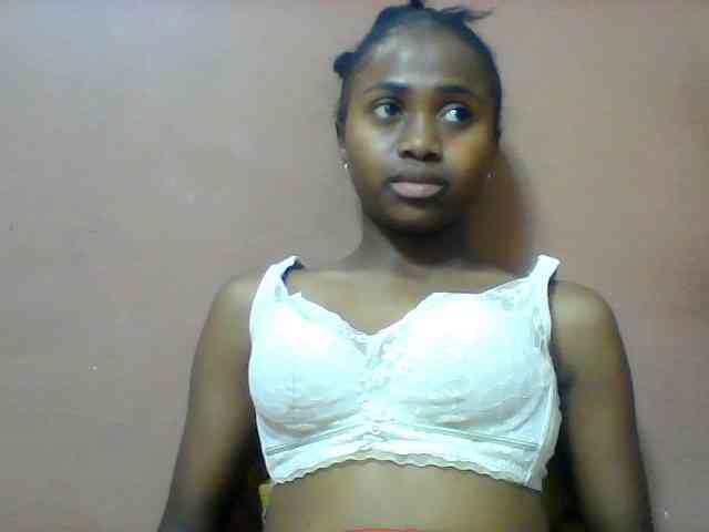 Clarah1 webcam