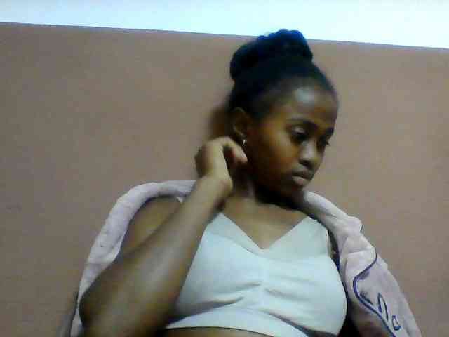 Clarah1 webcam