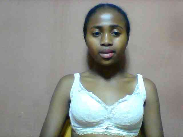 Clarah1 webcam