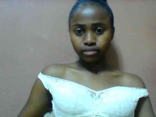 Clarah1 webcam