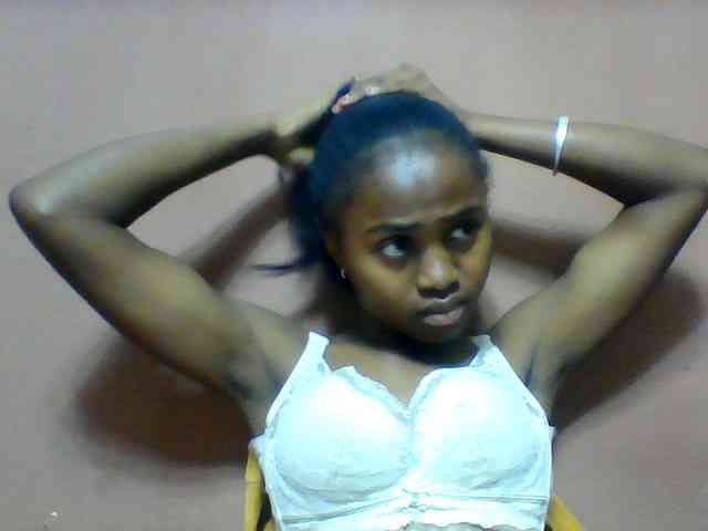 Clarah1 webcam