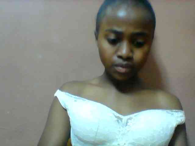 Clarah1 webcam