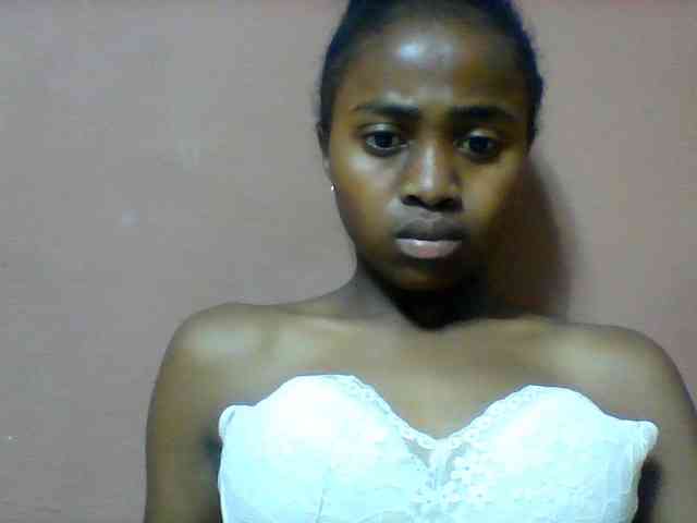 Clarah1 webcam