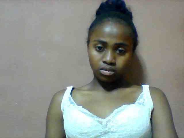 Clarah1 webcam