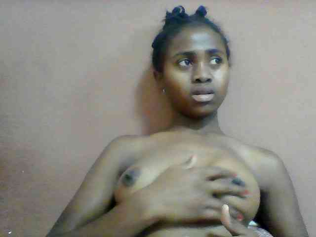 Clarah1 webcam