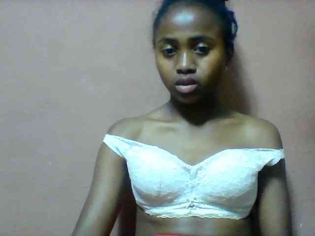 Clarah1 webcam