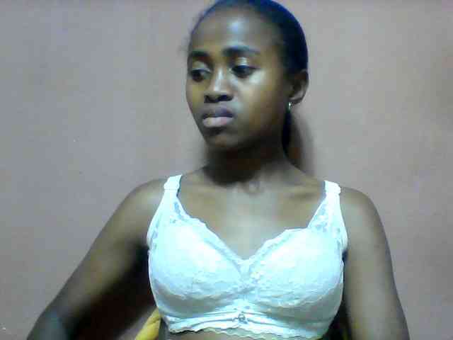 Clarah1 webcam