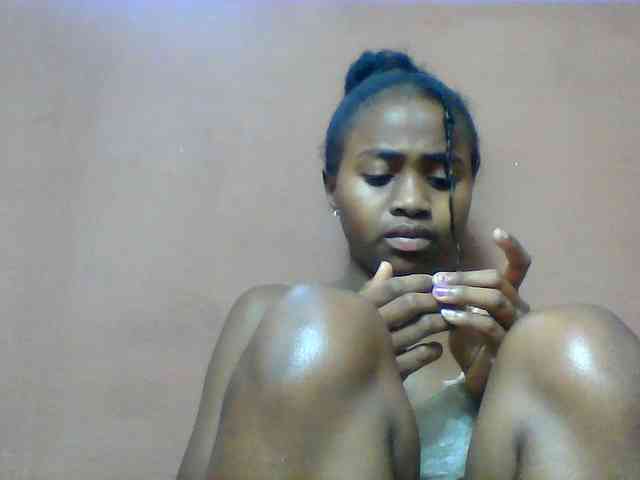Clarah1 webcam