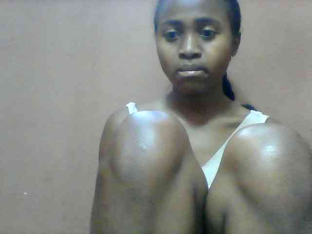 Clarah1 webcam