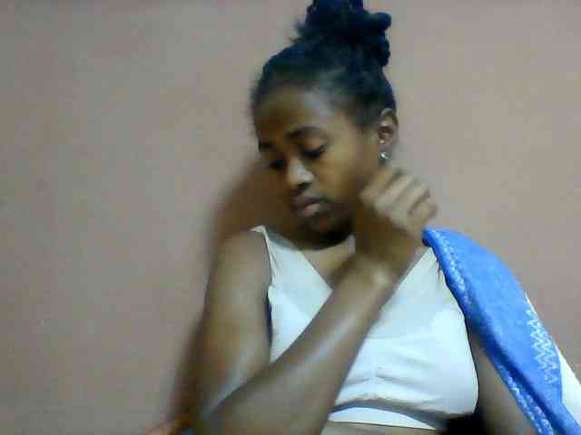 Clarah1 webcam